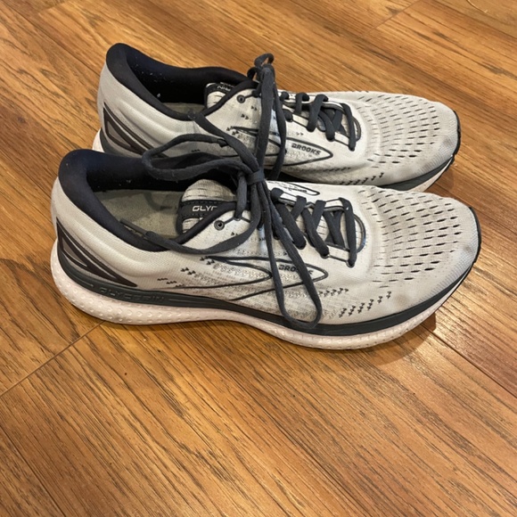 Brooks Glycerin 19 Running Shoe White/Grey Size 11 Women’s Wide - Picture 2 of 4